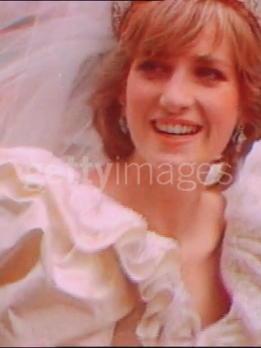 #princessdiana #princessofwales #dianaspencer #ladydiana #ladydi #edit #explore #fyp #thecrown #legacy #legacies #goviral #1997 #viralparati #viralparatiktok #tiktokfor #fyeeeeeeeeeepppppp #paravoceforyou #videofyp #videoviralfyp #paratifyp 