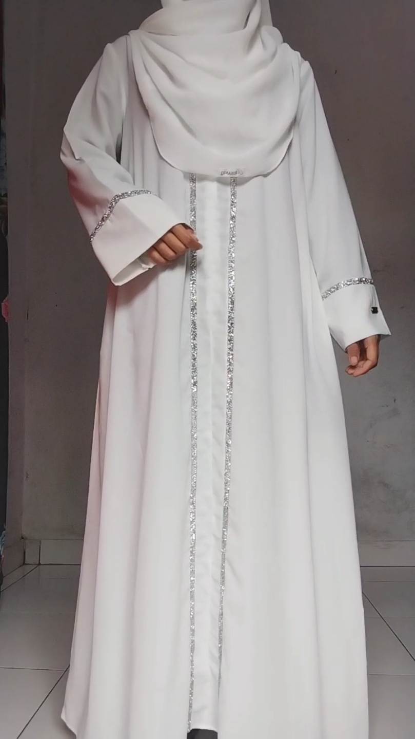 Abaya Putih Turki TB 150#ootdmuslimah #outfitmuslimah #gamisputih 