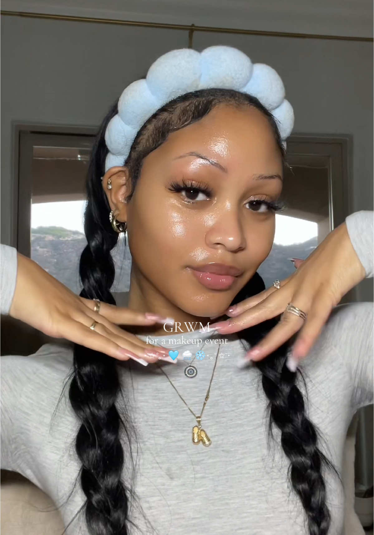 lil icy winter princess makeup moment :) 🩵🌨️❄️  #makeup #grwm #MakeupRoutine #makeuptutorial #satisfying #getreadywithme #skincare #skin 