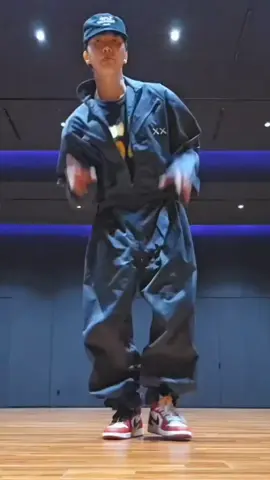 Stickyyyyyyyyyyy 💣🔥⚰️ #bts #jhope #sticky #fyp @BTS 