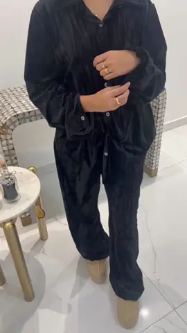 Clothing has just arrived at Miss Footwear girlies!!! Grab these stunning velvet co ords now💓💓💓 . . . . . . . . . . . . #tiktokmademebuyit #coordset #coord #winterfashion #christmas2024 #wintervibes #blackfriday 