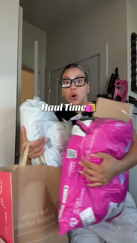 I dont know where im gonna put any of this😃 #fypツ #hauls #shoppinghaul #clothes #edikted 