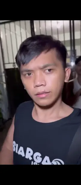 swerte ni renz 🤣 #happyfriend #malupiton #kolokoystv #commedy 