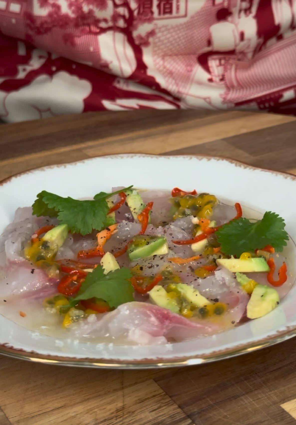 Fléchette & Fourchette : Épisode 5 Pérou : Ceviche 🇵🇪🐟 - dorade  - Avocat  - Piment  - Citron vert  - Coriandre  - Sel & poivre  - Fruit de la passion.      #recette #recettefacile #recettesimple #recetterapide #flechettefourchette #ceviche #poisson #fish #Recipe #EasyRecipe #peruvianfood #dricecook #