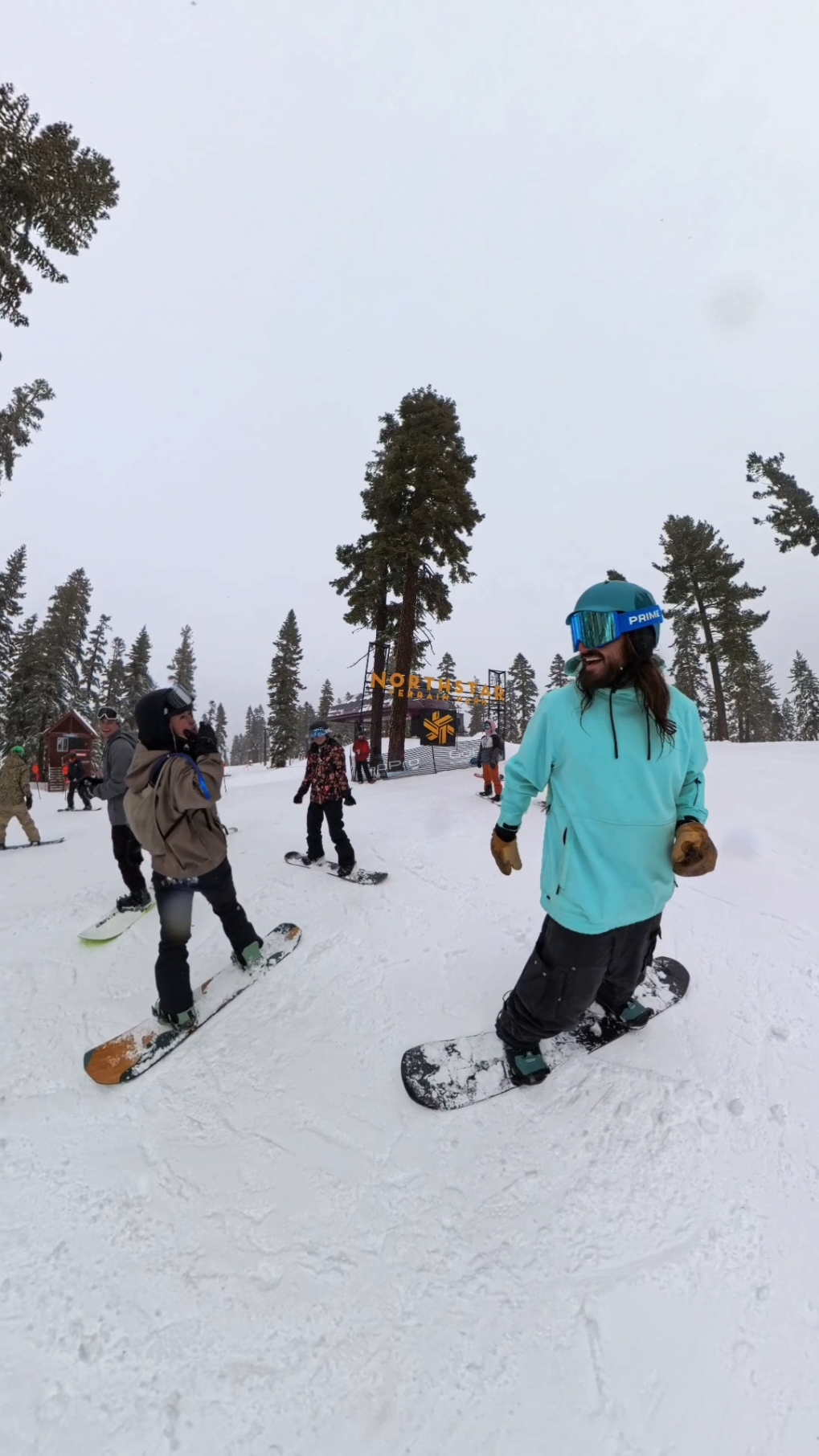 always a great time on the slopes! @clew snowboarding #smiles #interaction 