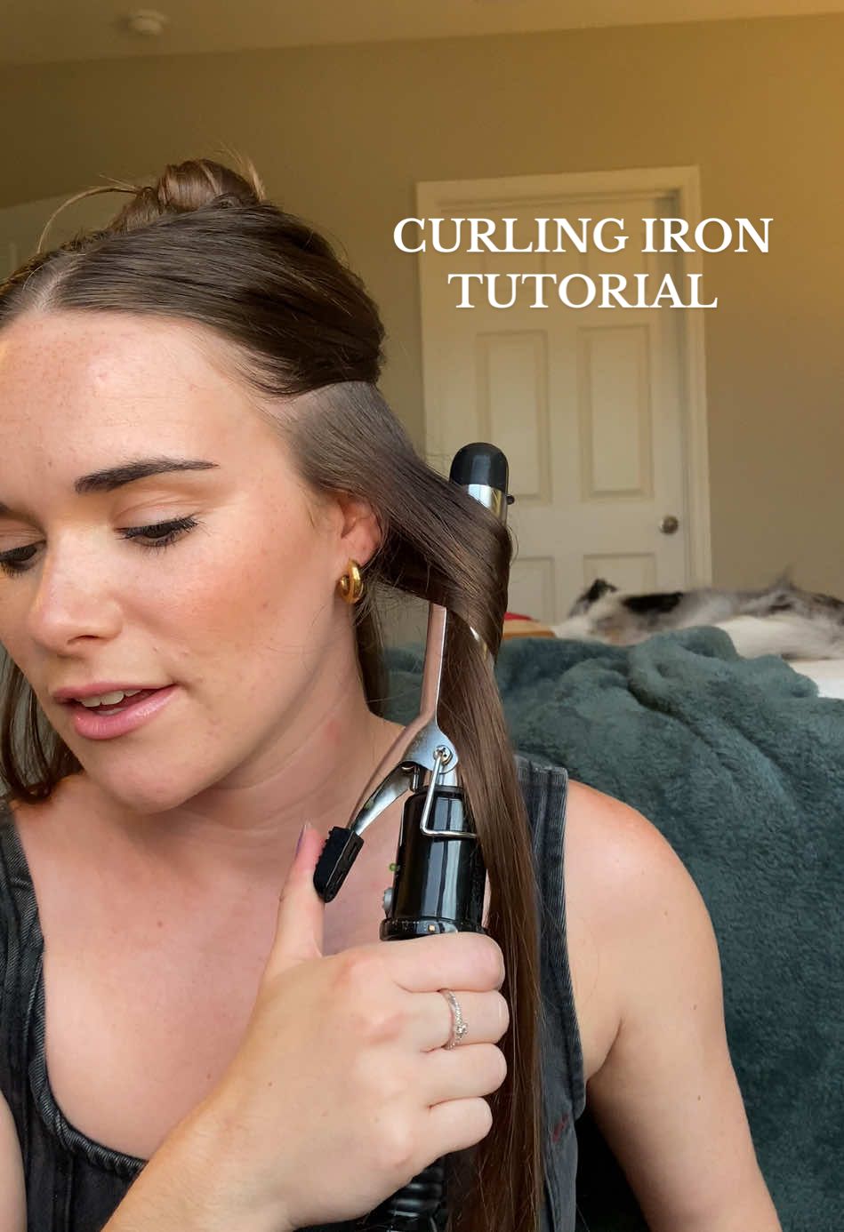 how to use a curling iron with a clamp like you’re at the salon! this is my favorite way to style my hair and now it takes me under 10 minutes! 🫶🏼🎀  curling iron is a 1” from revlon and is linked in my storefront! #curlingirontutorial #howtocurlyourhair #creatorsearchinsights #hairtutorial #curlyhairroutine #curlingironwithclamp 