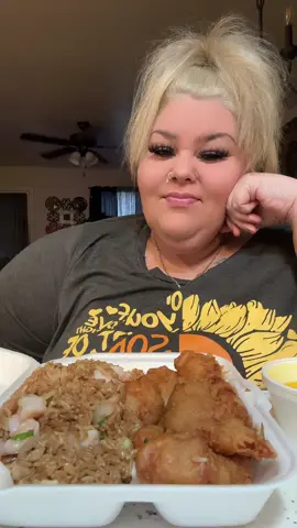 Whats up Everybody❤️ #foryoupage #FYP #Mukbang #EatingShow #EatWithCillaPie #Viral #BestWok #ShrimpFriedRice #EggDropSoup #SweetAndSourChicken 