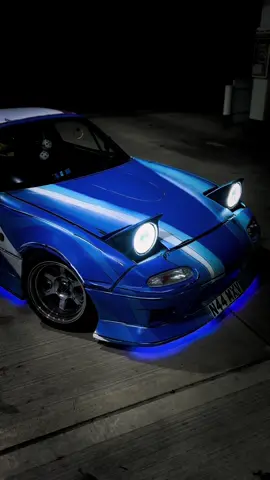 Check the underglow indicators 👀 now lets go and collect a gearbox for the v8 swap #WIIATA 