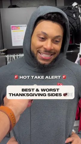 Is stuffing the best or worst Thanksgiving side? 🤔 #buccaneers #nfl #thanksgiving #thanksgivingdinner #holiday #dinner 