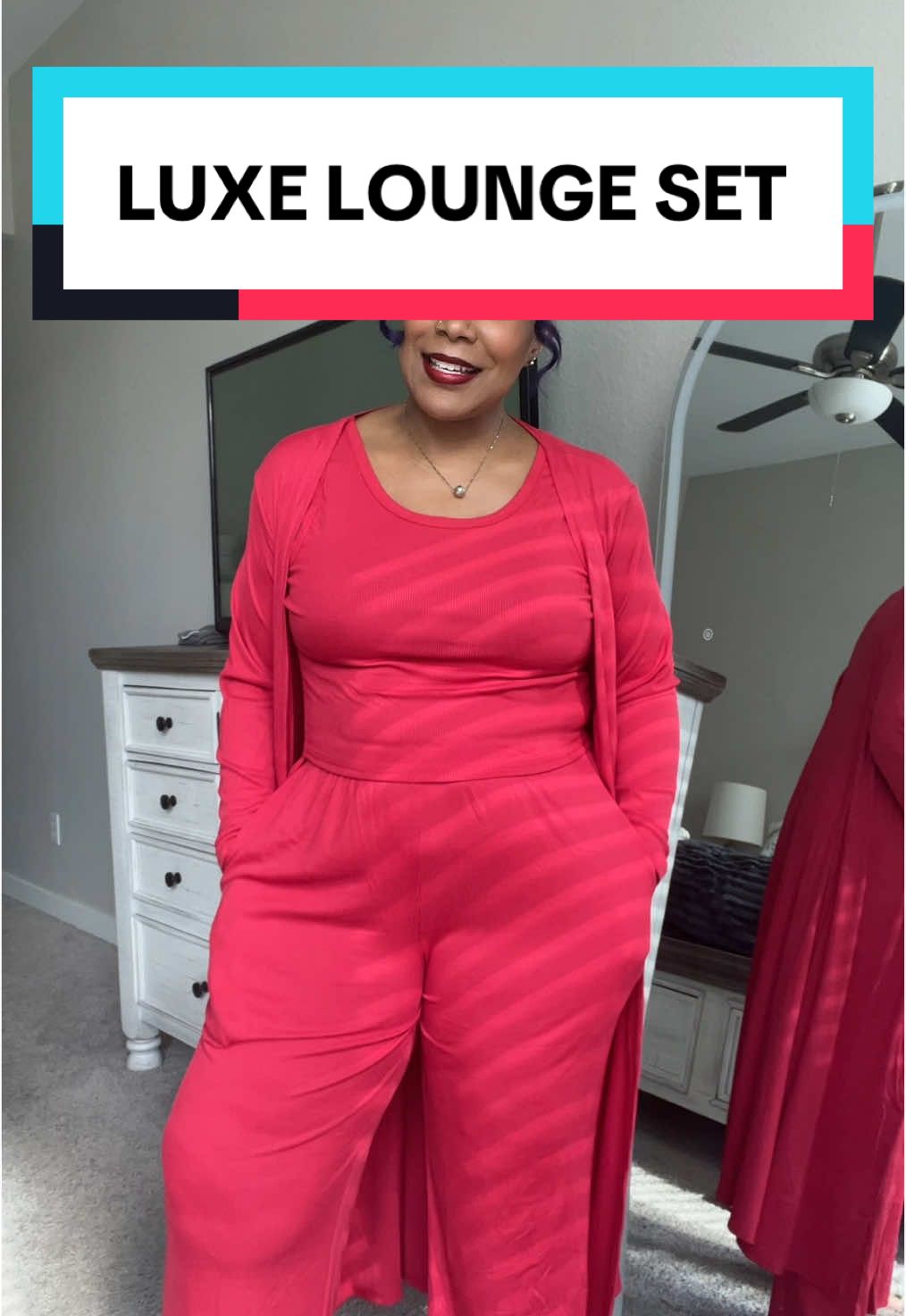 This lounge set is super cute & comfy. #tiktokshopcybermonday #tiktokshopblackfriday #midsize #plussize #midsizefashion #plussizefashion #midsizestyle #midsizequeens #fallfashiontrends #fallfashioninspo #fallfashion