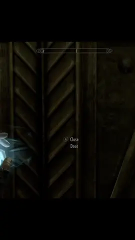Biggest jumpscare I’ve experienced in this game.  #skyrim #elderscrolls #dragonborn #videogames #gaming #fyp #oblivion #rpg #dnd #funnyvideo #horror #jumpscare 