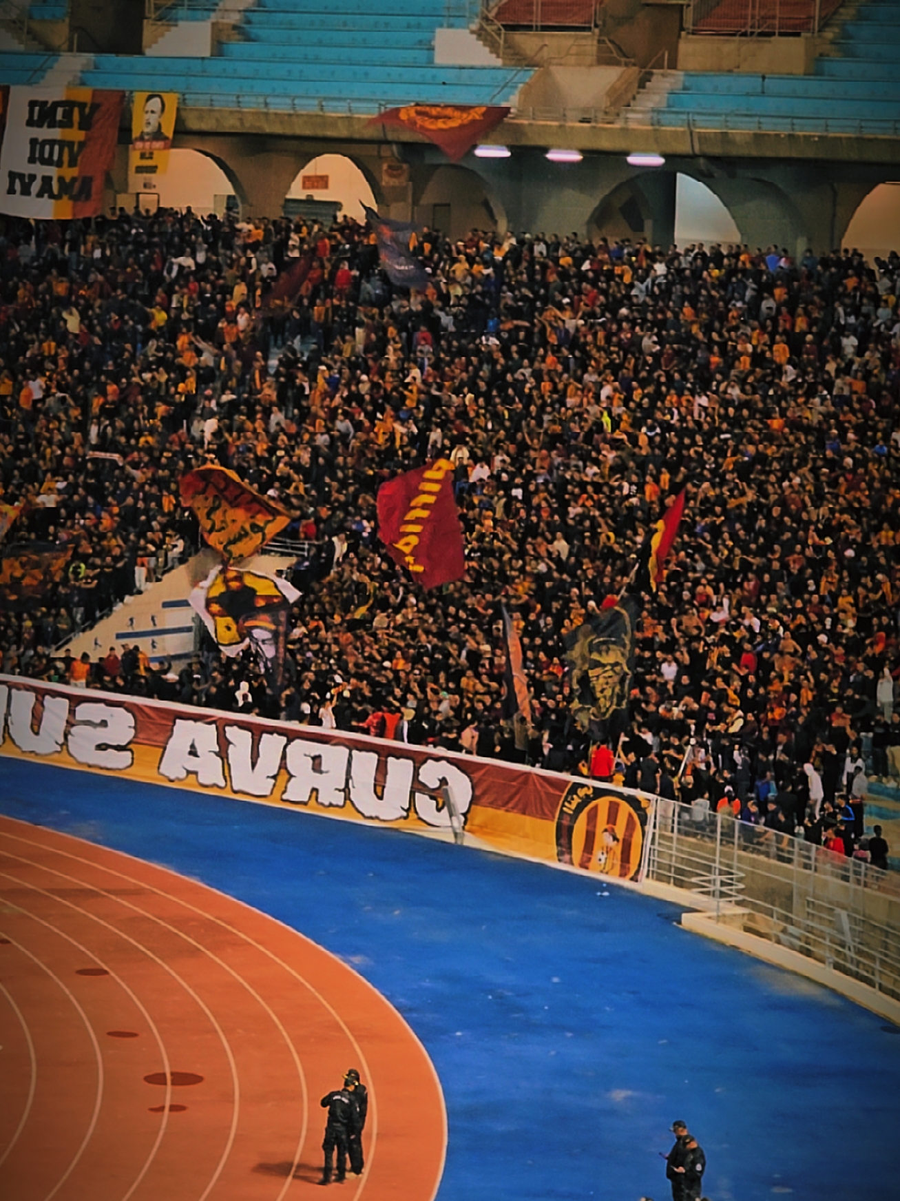 EST VS DJOLIBA  #curvasud #taraji  #esperance 