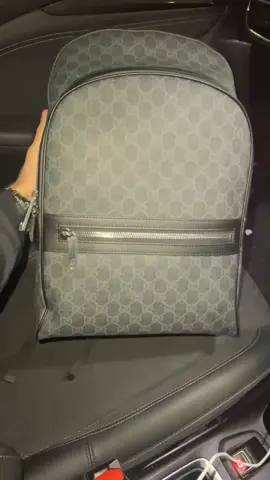 Gucci backpack #fashiontiktok #fashion #deisgner #streetwear #fyp #guccibag #backpack 