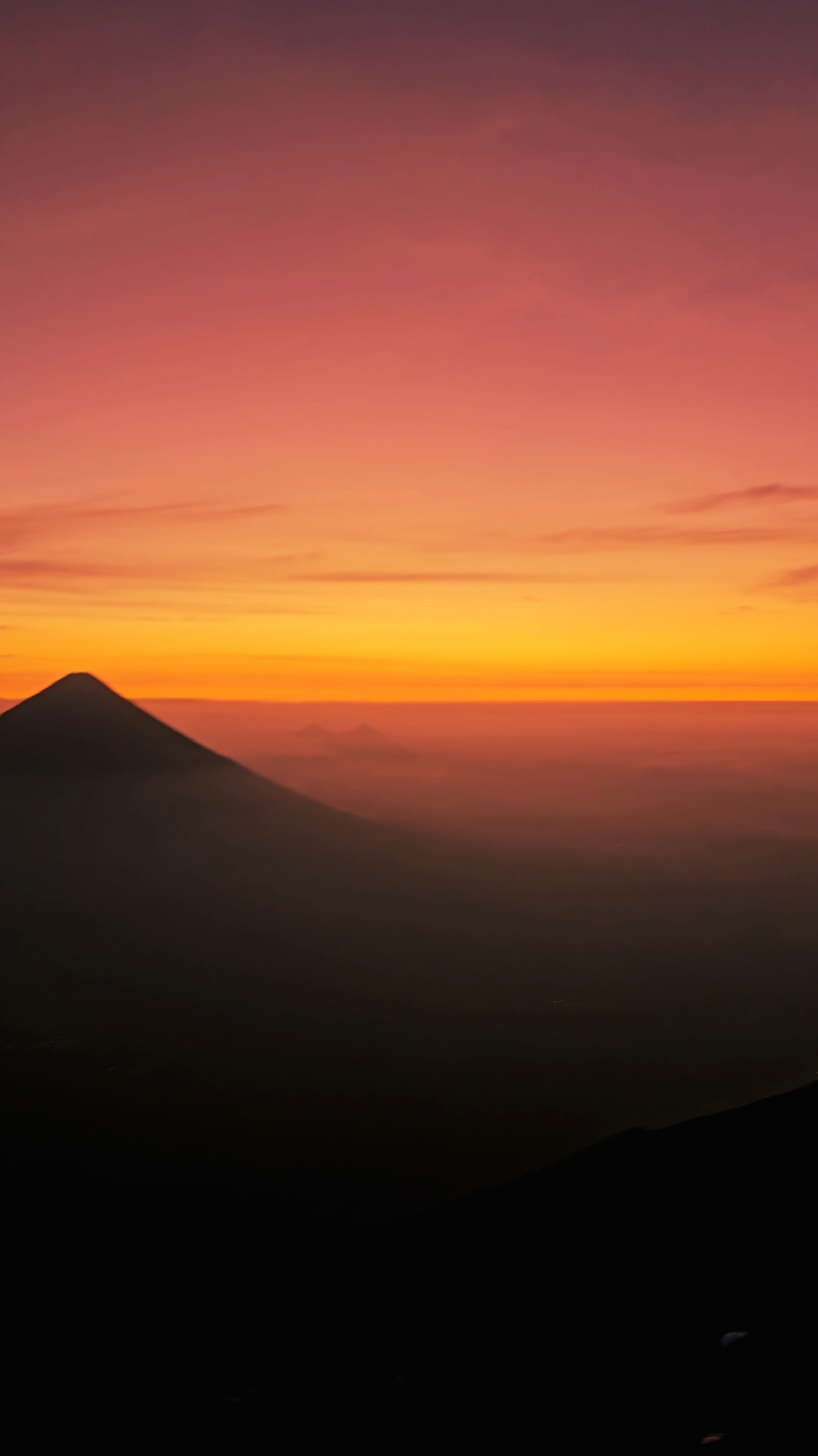 Ella ❤️ #acatenango #volcandefuego #elsalvador🇸🇻 #guatemala🇬🇹  #paratiiiiiiiiiiiiiiiiiiiiiiiiiiiiiii #amanecer 