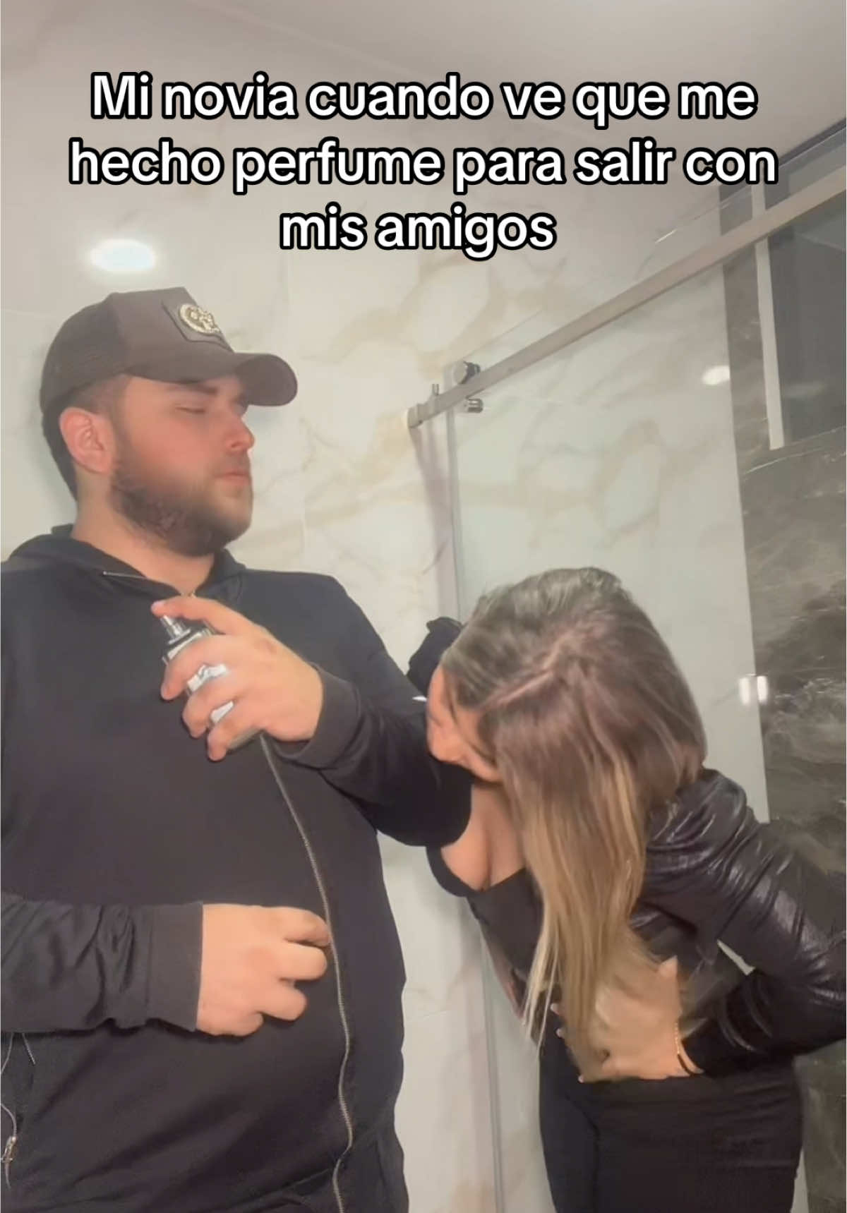 #perfum #perfumetiktok #novia #amigo #salir #gato #perr @jhonboni2121 
