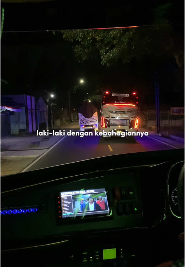 🤪 #busmania #videobus #videobusindonesia #cinematicbus #cinematicbussid #busmaniacommunity #busmaniaindonesia #ayonaikbus 