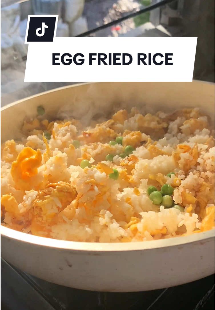 Almusal muna tayo. 🫶🏼🖤 #cookwithme #eggfriedrice #budgetmeal #friedrice #dormfood #EasyRecipe #Recipe #cooking #food #Foodie #foodtiktok #FoodTok #viral #trending #2024 