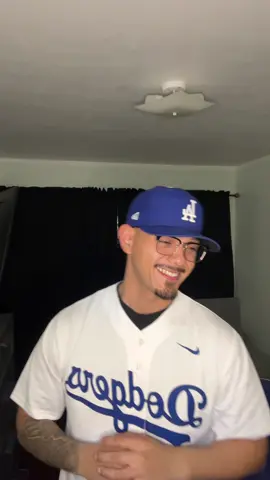 This is what ya’ll have been waiting for🫣 (insta:@cozyjavi) #dodgers #anthonybanda #foryou #foryoupage #trending #ladodgers #vira 