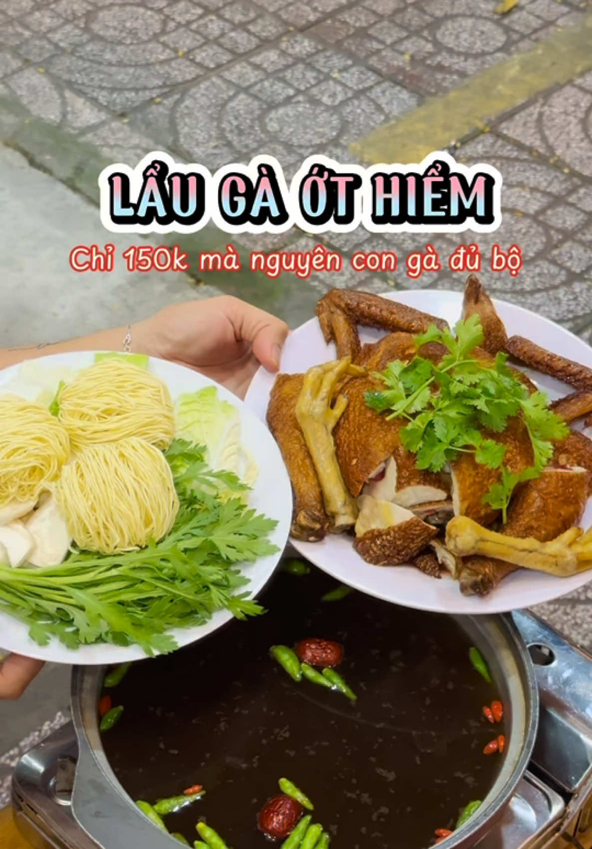 Còn chỗ nào bá.n LẨU GÀ ỚT HI.ỂM 150K mà nguyên con hông ta #laugaothiem #kyn99er #tanbinhangi #lauga #ancungtiktok 