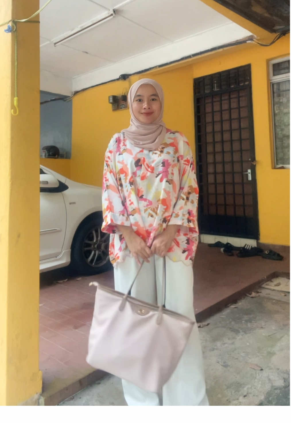 Outfit for daily wear fron tiktokshopp, semuaaa cantik, ironless, tk jarang and muraaaahhhh 😍 #pandaeyes #blouseviral #handbagmurah 