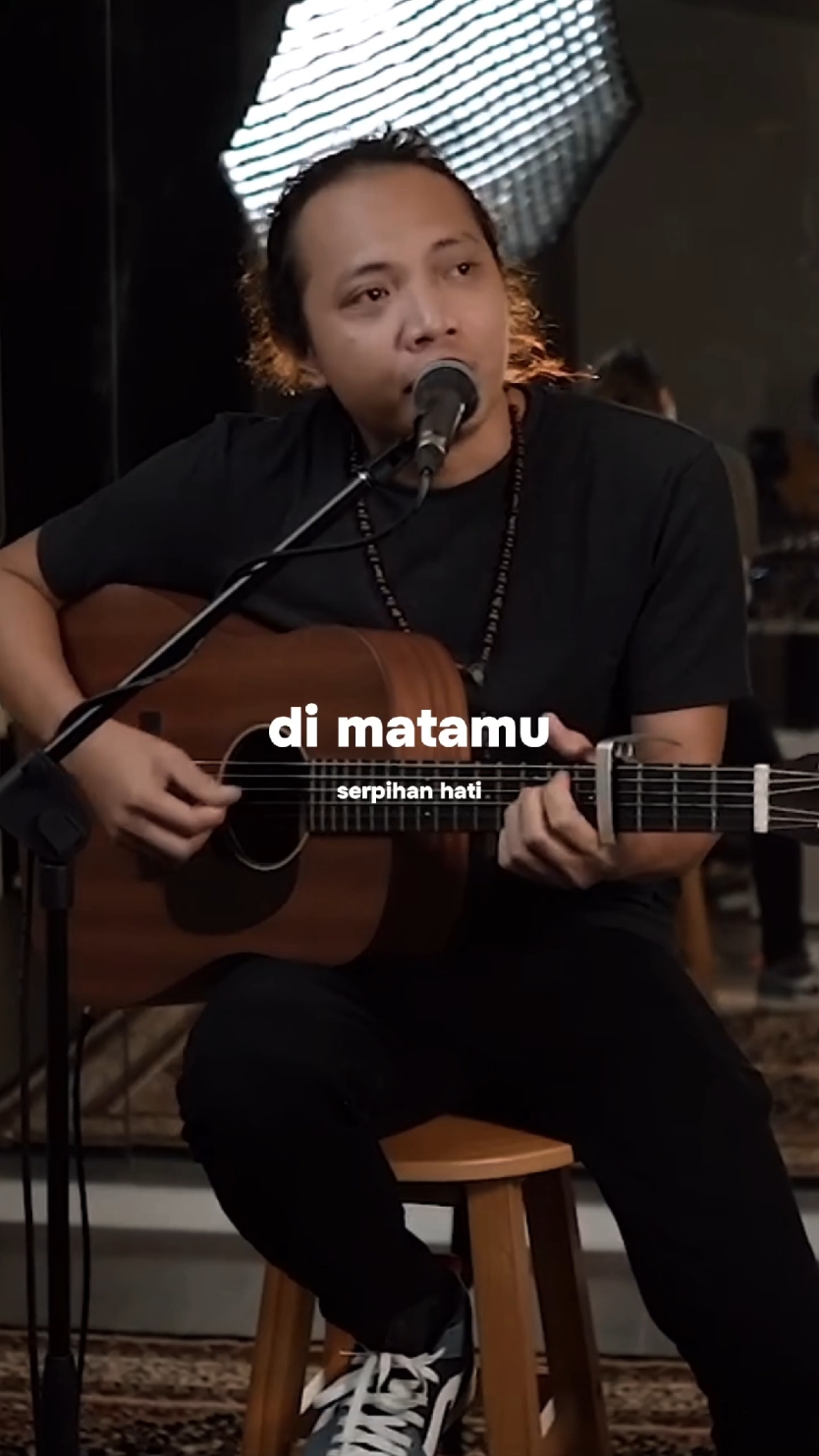 SERPIHAN HATI #serpihanhati #utopia #felixirwan #musikviral #lagugalau #lagusedih #musikindonesia #laguindo #musikindo #laguindonesia #liriklagu #lirikvideo 