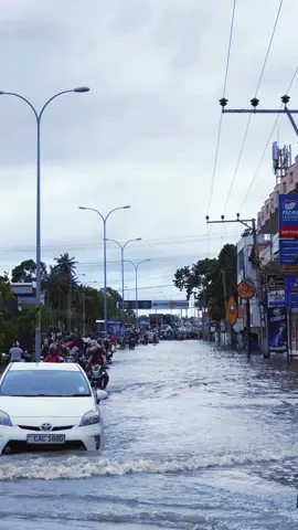 மட்டக்களப்பின் தற்போதைய நிலை ⛈️ மழைக்காலத்தில் அனைவரும் பாதுகாப்பாக இருங்கள்! 🙏 Video Credits: Arudgenith Song: ‘Oru Raathiri’ by Dinoj M @DreamSpace Records  #flood #batticaloa #rain #cyclone #srilanka 