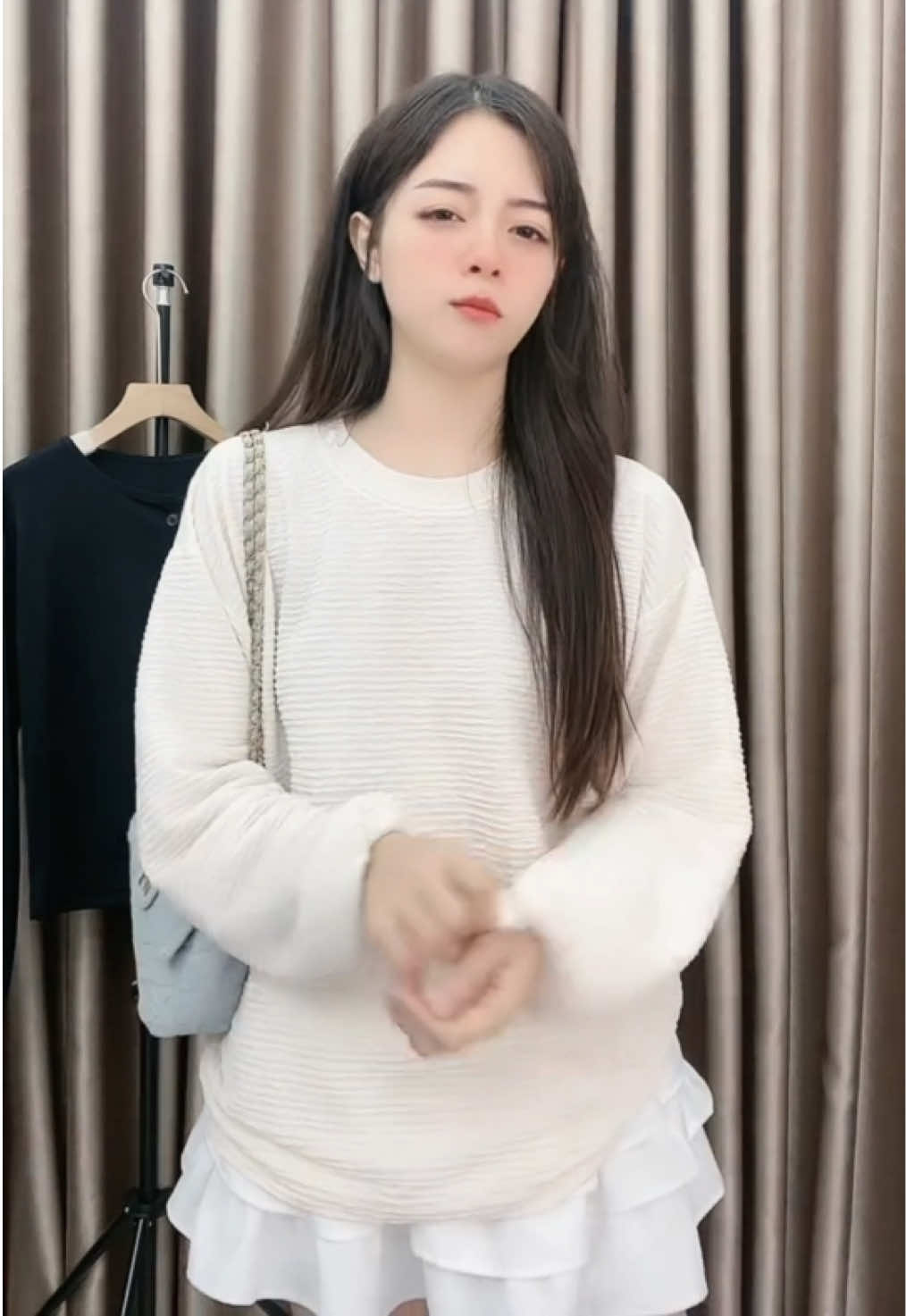 Áo bo tay xinh lémmmm🥰🥰🥰 #peonyb #aodaitay #aothudong #sweater 