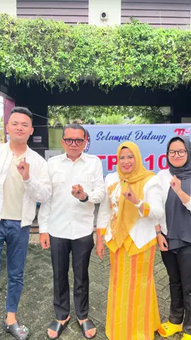 Assalamu'alaikum masyarakat kota Pekanbaru, mari datang ke TPS 27 November 2024 Bersama keluarga memberikan hak suara untuk pilihan Kota Pekanbaru dan Provinsi Riau. Suara masyarakat Kota Pekanbaru akan menentukan masa depan Pekanbaru kedepannya.  Mari datang ke TPS demi 5 tahun masa depan kita bersama, semoga terciptanya pilkada yang jujur dan harmonis.