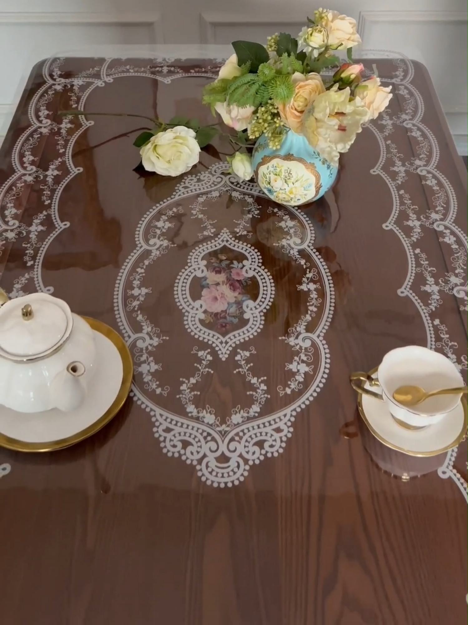 Delicate lace printed pvc table pad- protect your table from dirt and grime! #homedecor #lace#pvctablecloth #oilproof