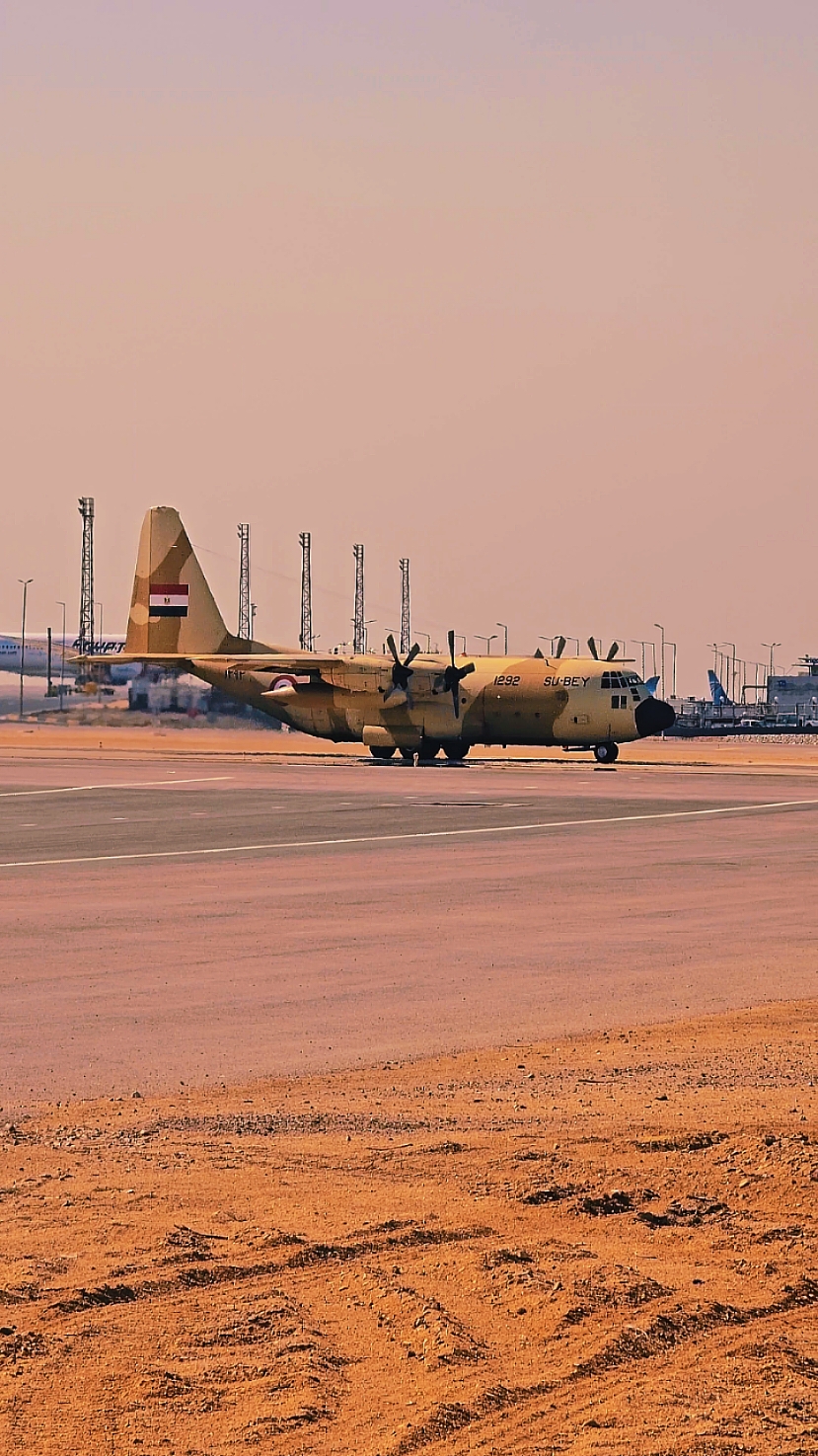 #airport #armylover #aviationlovers #aviationphotography #planes #planespotter #foruyou #fypp #explore #مصر🇪🇬  #viralditiktok#egyptianarmy  #aviationtiktok #cairo #egyptian_tik_tok #egypt 