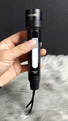 Sự Tiện Lợi Quá Ok Của Đèn Pin Warsun NB 01  #warsun #denwarsun #denpinwarsun #nb01 #dennb01 #denpinnb01 #qstar #reviewdenpin #qstarshop 