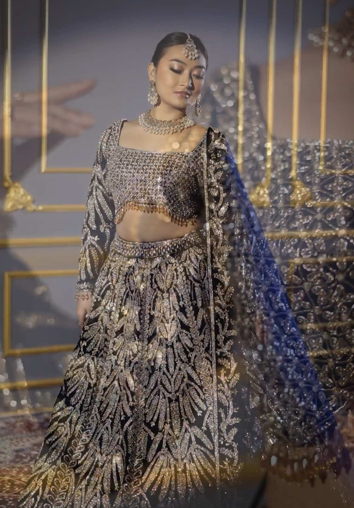 Designed this flawless Lehenga for the modern Bride, having  shine and rich embroidery is a must, besides putting in all our love in to this piece is a must aswel.  All together this Lehenga steals the show ♥️🧵 #shaadi #shaadiseason #bidhai #mehendi #surat #india #Love #like #foryou #foryourpage #wedding #lengha #lehenga #sare #desi #dulha #barat #dilkibaat #shehed #sundar #sundariserial #beauty #handwork #handmade #sunshine