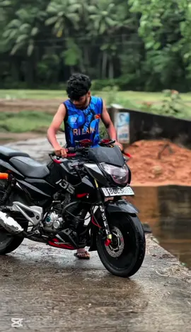 කඩේට යන්න ගත්ත LS එක ලස්සනද යාලුවනෙ 😞🫶#ls135modified #pulsar135ls #foryou #foryoupage #viralvideo 