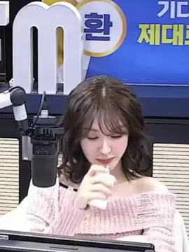 irene seneng banget mau dibeliin parfum sama wendy 😭😭 #irene #wendy #redvelvet #fyp #foryou #tiktok #metoobaebi 