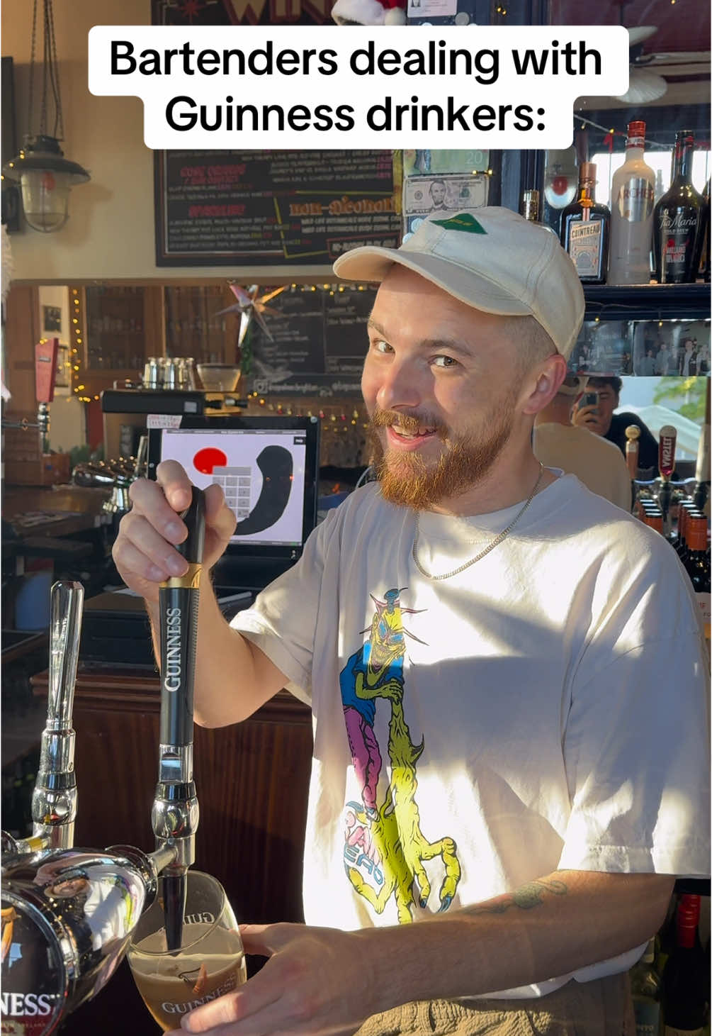 Well done you split the G #bartender #ukcomedy #hospitality #guinness #bar #customerservice #funny #drink 