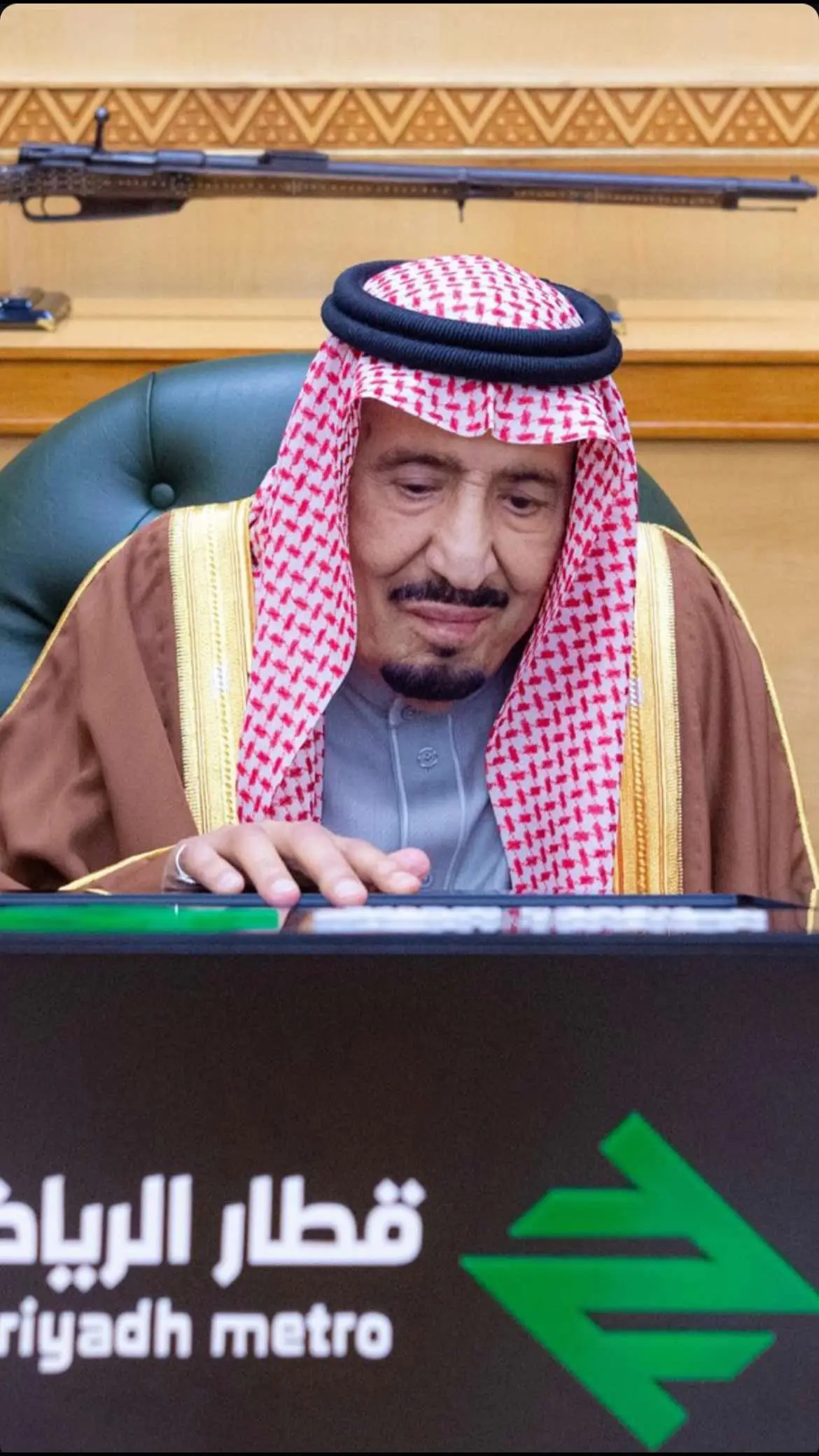 ايه والله ما ارضى عليه ولا اساويه ببشر🥺🤍#الملك_سلمان_بن_عبدالعزيز 