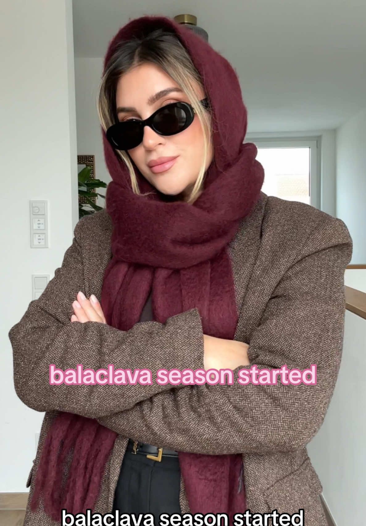 Balaclava season started! How do you like this scarf hack? #balaclava #scarfhack #fashionhacks #scarfhacks #viralhack #fashionhack