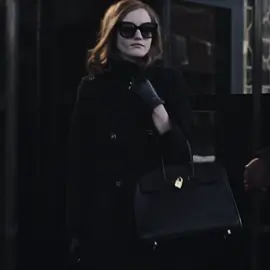 Anna Delvey [twixtor & blur in my payhip] [cc impvlse] #annadelvey #iconic #2000s #edit #xyzbca #fashion #aesthetic #netflix #aftereffects #ae 