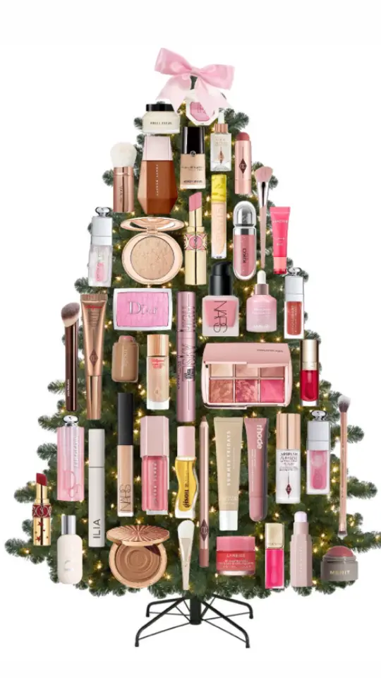 perfect. #christmastree #christmas #wishlist #recommendations #cosmetics #cosmeticsproducts #charlottetilbury #rhode #fentybeauty #kosas #diorbeauty #summerfridays #narscosmetics #yslbeauty 