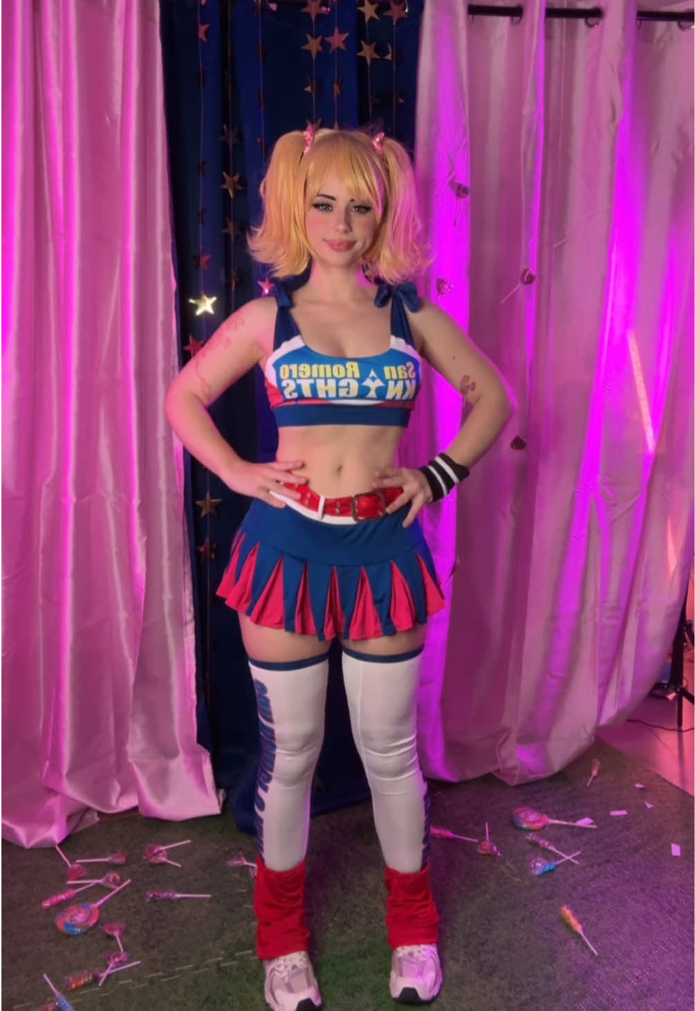 Juliet !!!!!!!! I just tried the cosplay to test if it fit cause I'm doing the chainsaw rn but I couldn't stop myself from cosplaying fully now! 😭😭 #julietstarling #julietstarlingcosplay #lolipopchainsaw #lolipopchainsawcosplay 