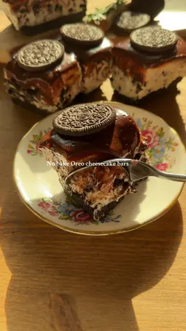No bake oreo cheesecake bars the recipe is in our wsite archersfood.com #oreo #nobake #cheesecake #nobakecheesecake #oreocheesecake 