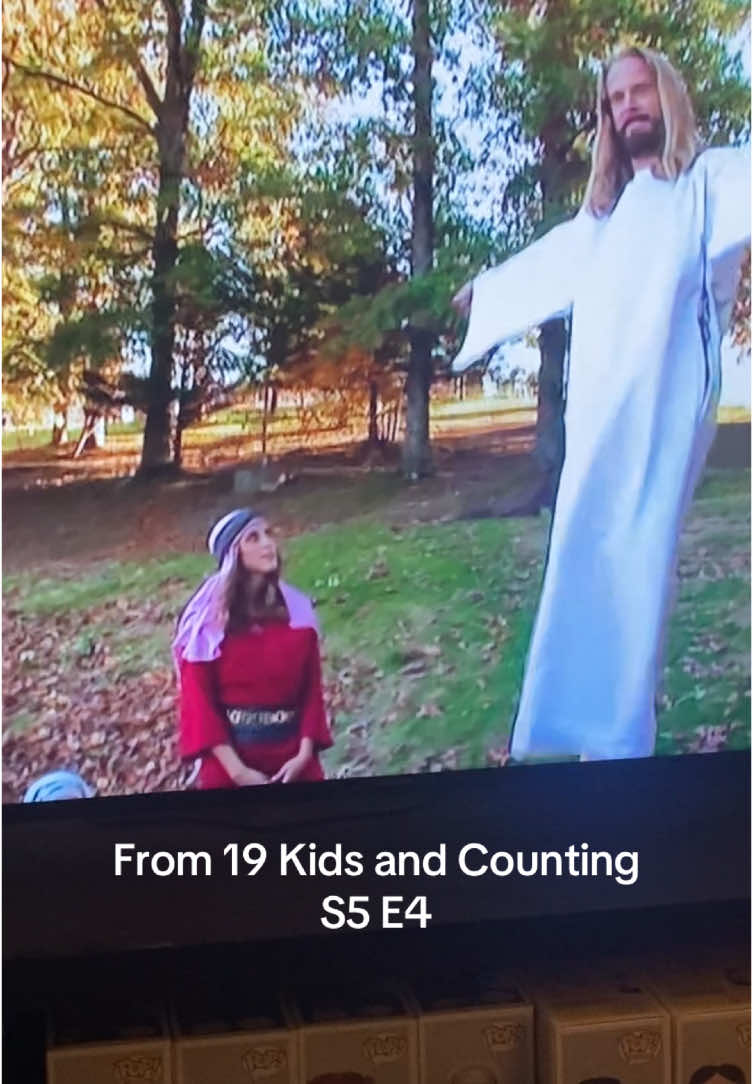 Jesus defying gravity on 19 kids and Counting #duggarsnark #19kidsandcounting  #19kidsandcountingclips #defyinggravity #duggarcringe #duggarcrap #wickedmovie 