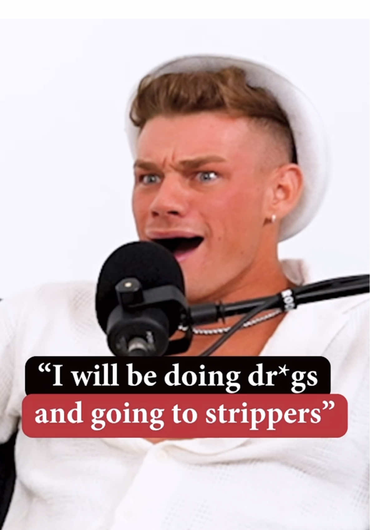 We loved having the legend @Callum Hole on the pod! He gives us a bous perspective on some of your advice with the queens and spills the tea on some wild reality secrets! Listen now wherever you get your podcasts 🔥 #happyhourwithlucyandnikki #aussieshore #reality #realitytv 