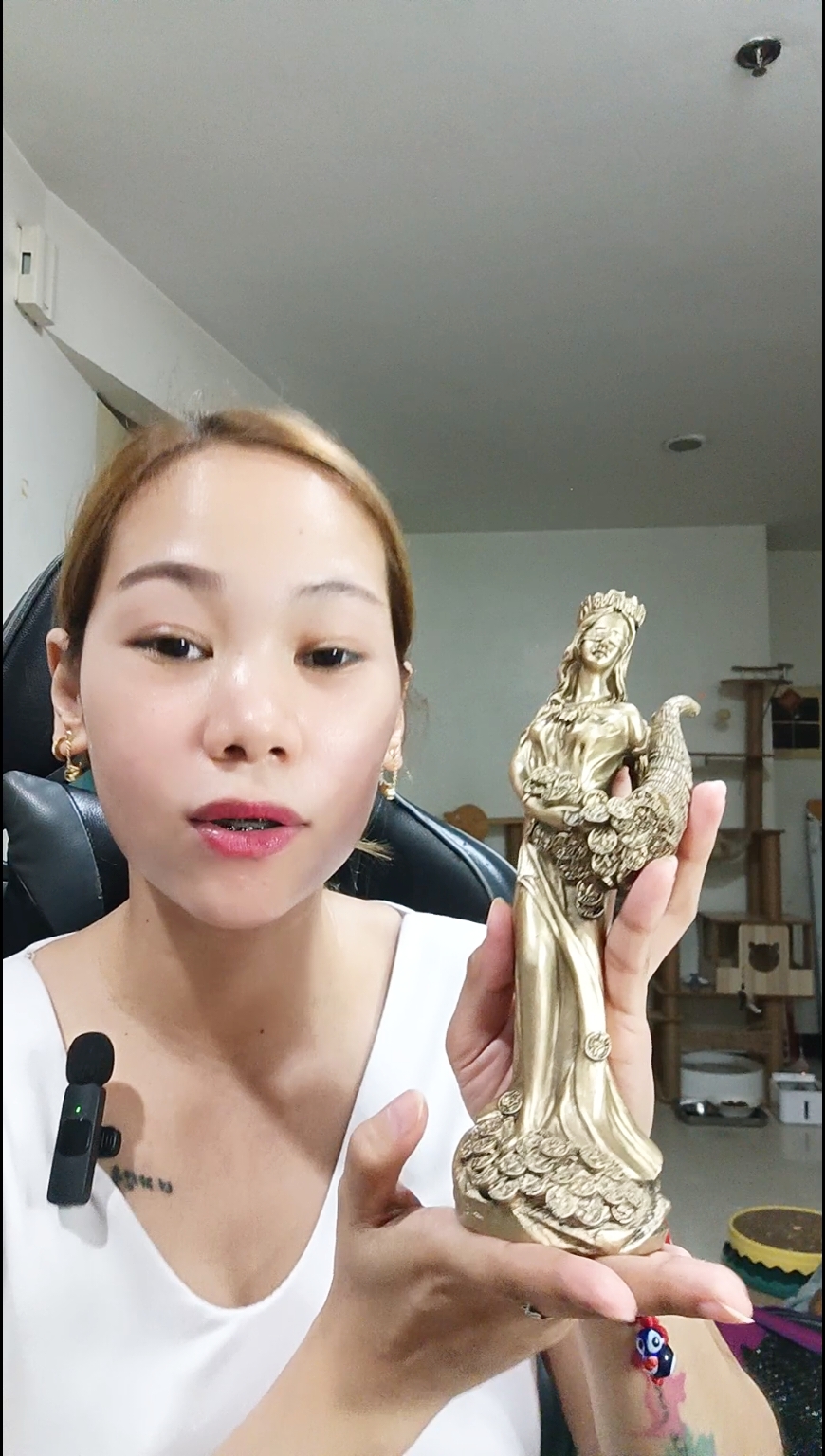 humiling ka ng bukal sa iyong puso at kanyang tutuparin ✨ #buenafortuna #goddessoffortune #statue #display #pampaswerte  #luck #lucky #moneymagnet #luckycharms #fengshui 