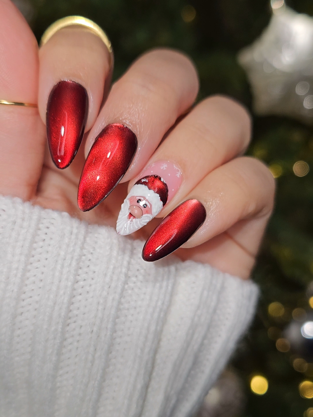 🎅❤️🎀Using @Daily Charme  C09 Mooncat  T04 Cosmopolitan  Stick on Gelly  Perfect Black  (Use code DREAMY10 at checkout 🎁) #dailycharme #dailycharmer #almondnails #rednails #christmasnails #christmasdesign #trendingnails2024 #nails2024 #nailart #santaclausnails #christmasnails2024 #cutenails #velvetnails #bownails