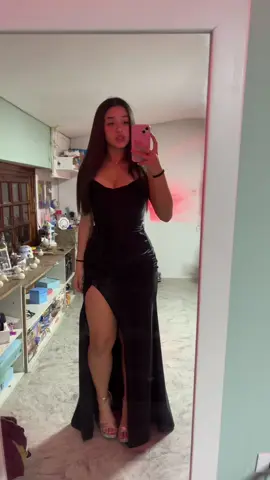 ultimo con este vestido lo juro #foruyou #borrador 