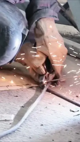 Bingung Mau cari Loker Welder?  dan enggak punya orang dalem? tonton video di atas untuk tau 5 website info. Loker terupdate.  #bengkellaslistrik #welderindonesia🇮🇩 #welding #mesinlas #welder #lokerwelder #fypシ゚ 
