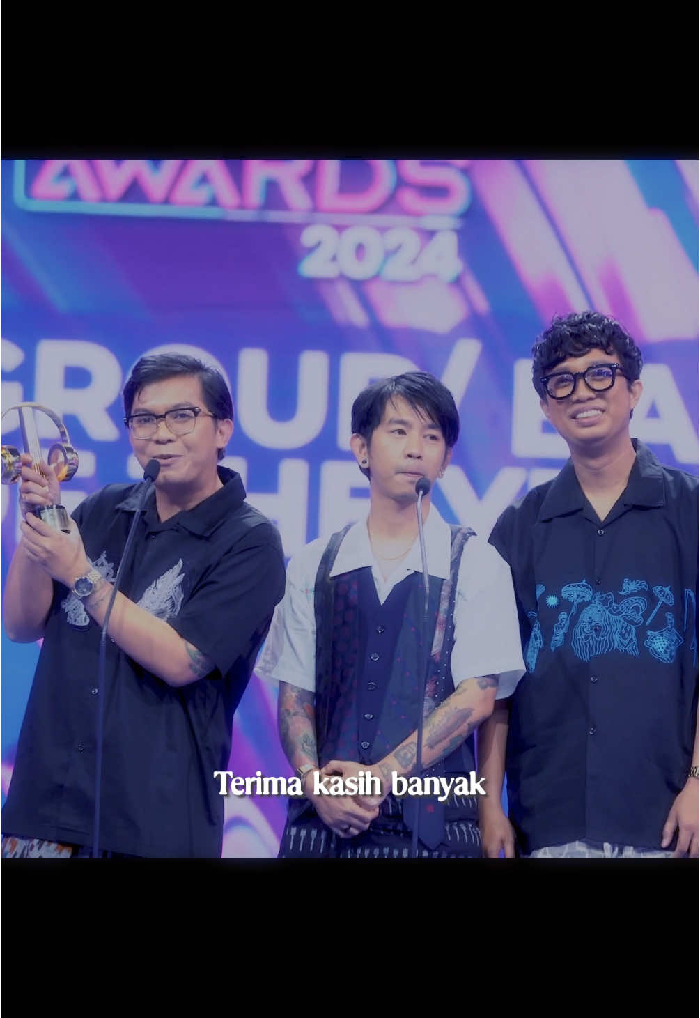 Merayakan “Duo/Group/Band Of The Year” versi Indonesian Music Awards 2024. Terima Kasih fRF 🩵 #forRevenge