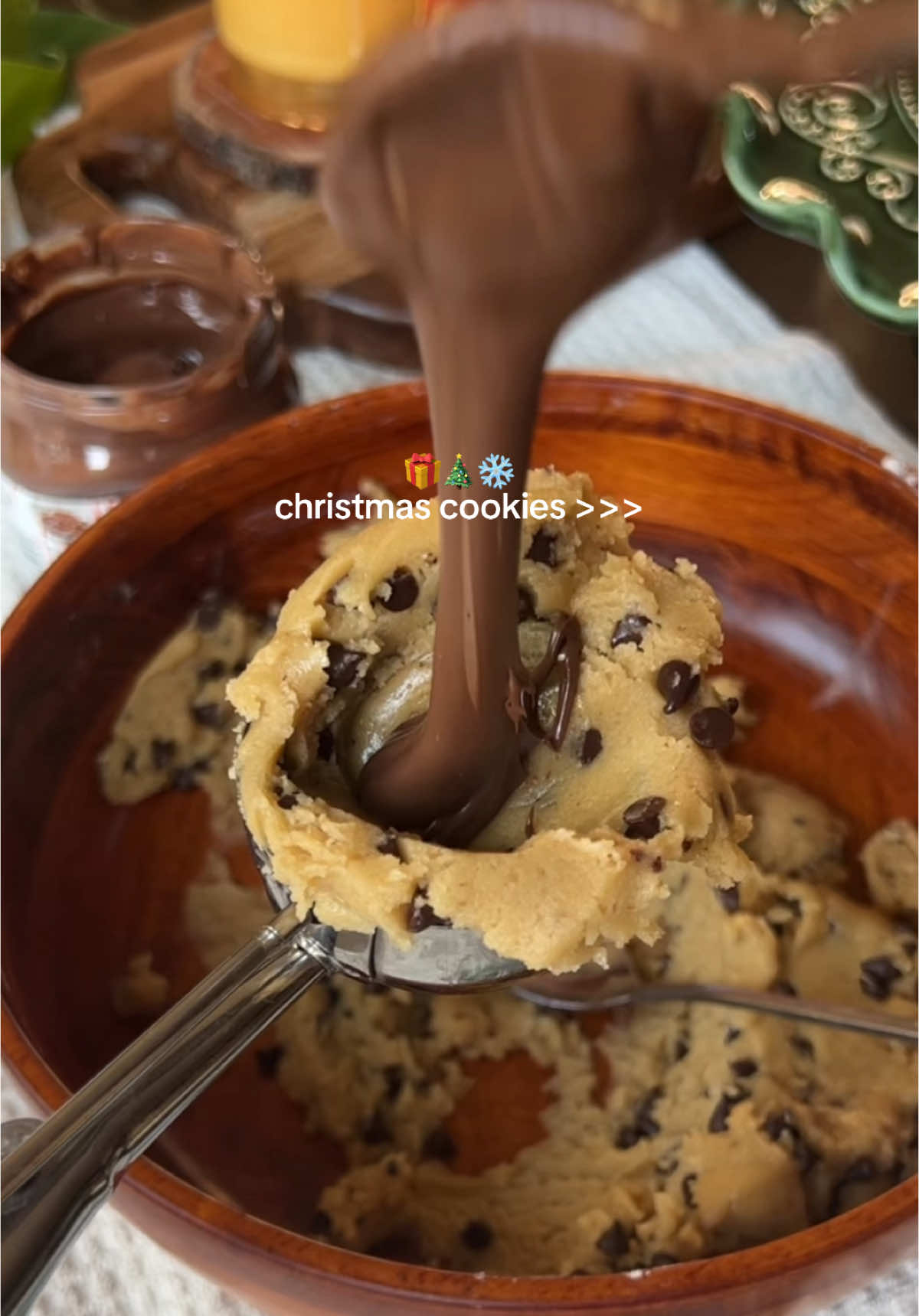 it’s finally christmas cookie season ❄️ ep 1 is nutella stuffed cookies! for this recipe you’ll need:  3/4 cup butter browned 1/2 cup brown sugar 1/4 cup white sugar 1 egg 1 1/4 cup flour 1/4 tsp baking soda full recipe will be up tomorrow on my page ⏲️ nutella