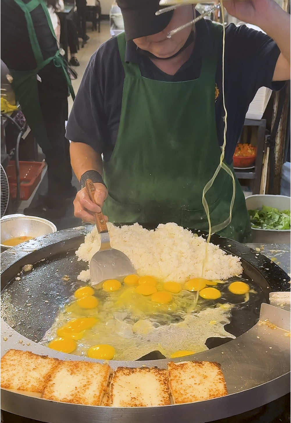 Only $2! Taiwanese Egg Fried Rice Master - Taiwanese Street Food 🔴Price : TWD 65 / USD 2 🔴 Location : No. 34號, Hanzhong St, Wanhua District, Taipei City - 365台灣小吃 https://maps.app.goo.gl/Ps2FSGjHagCm9ejo6